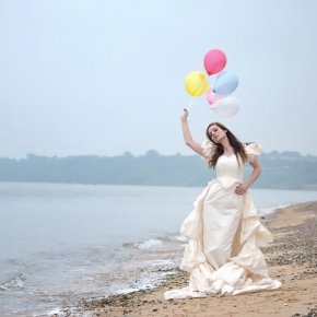 Marianna with balloons
