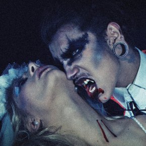 A Vampire Kiss