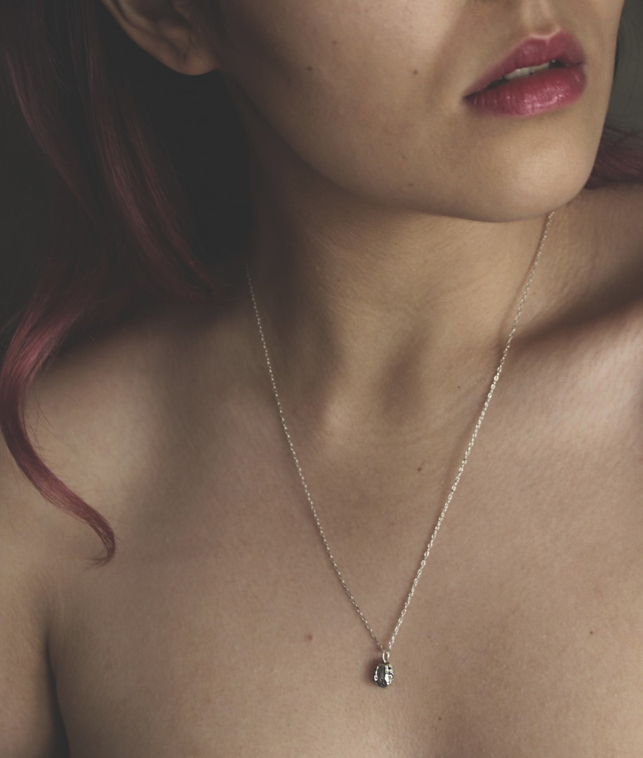 Photography by Jasmine Farram<br />
Jewellery created by Eden Silver-Myer